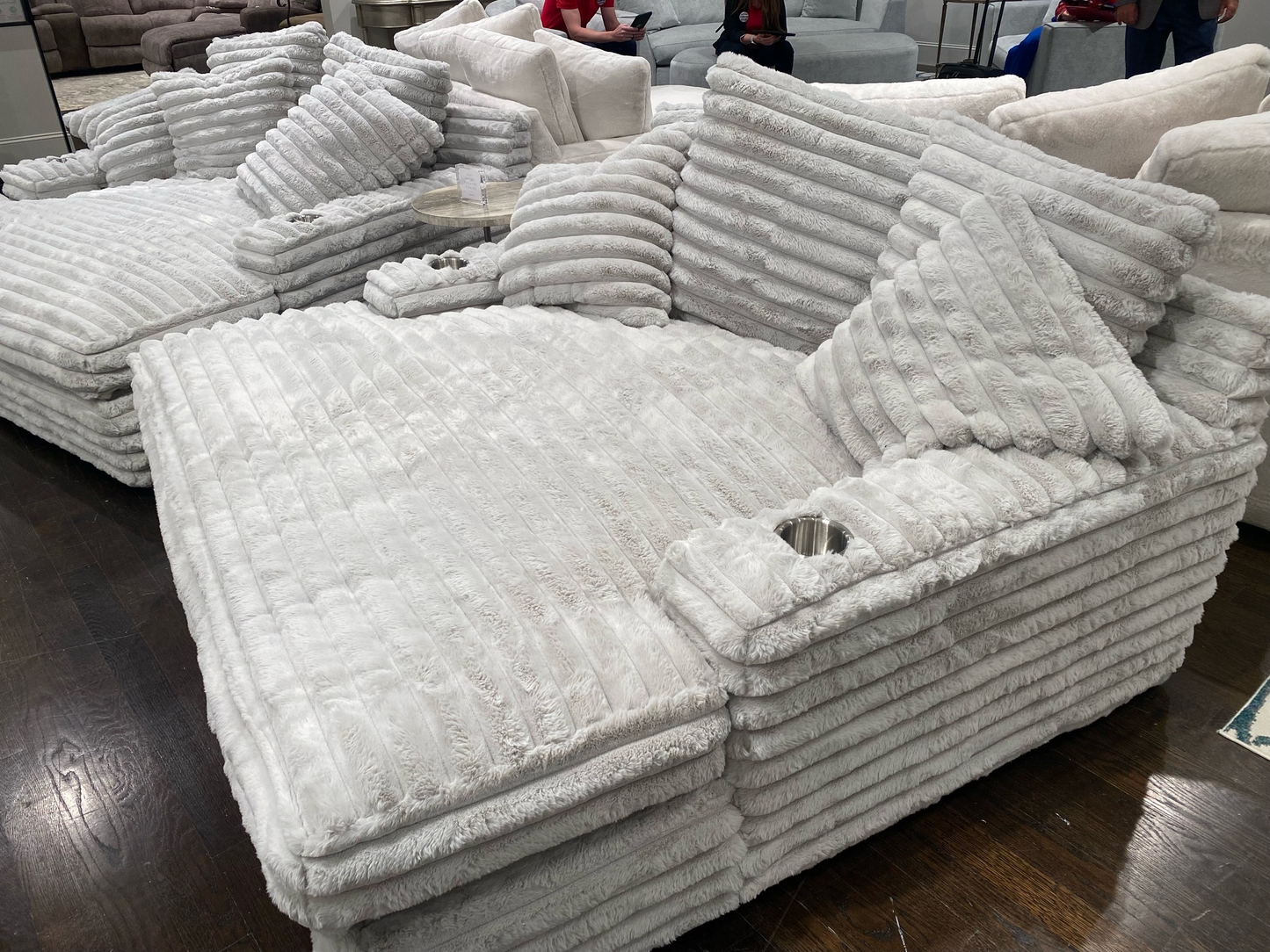 Autumn Sale - Nestle Chaise Lounge With Dual Cupholders And Charging Ports