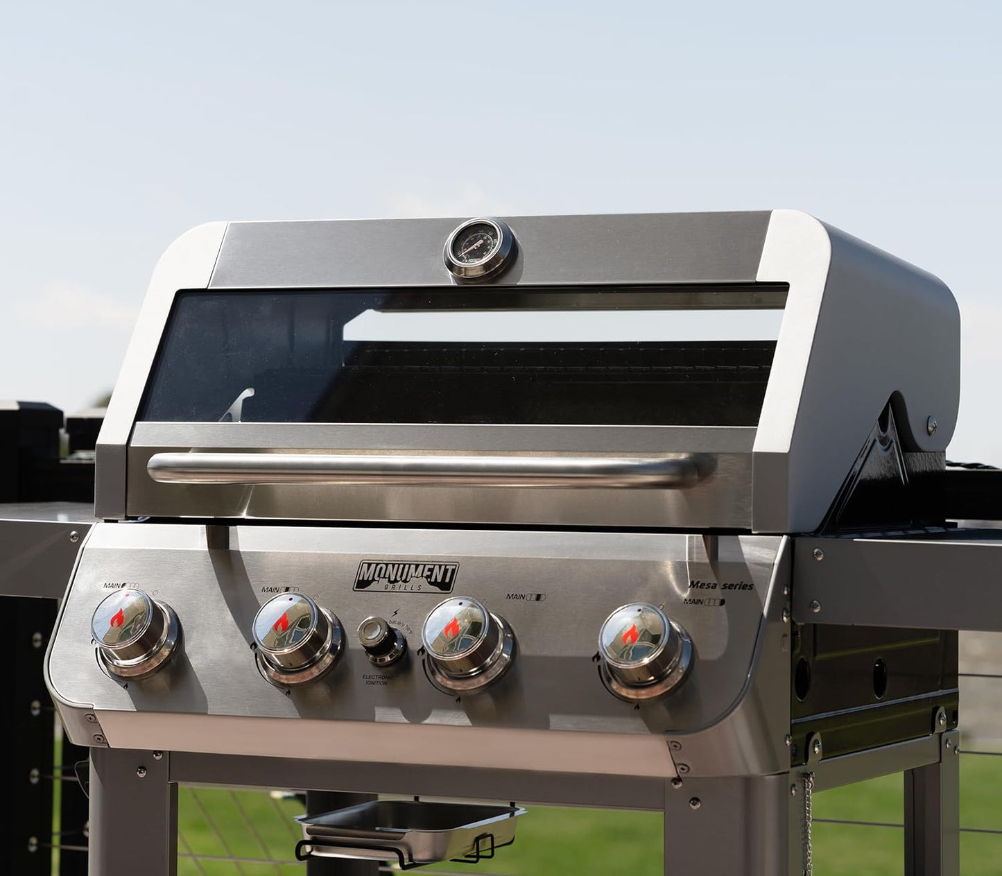 Grills 4-Burner Liquid Propane Gas Grill, Silver Stainless Steel Grill Outdoor Patio Garden Barbecue Grill with Clearview庐 Lid and One Foldable Shelf, Mesa400MF
